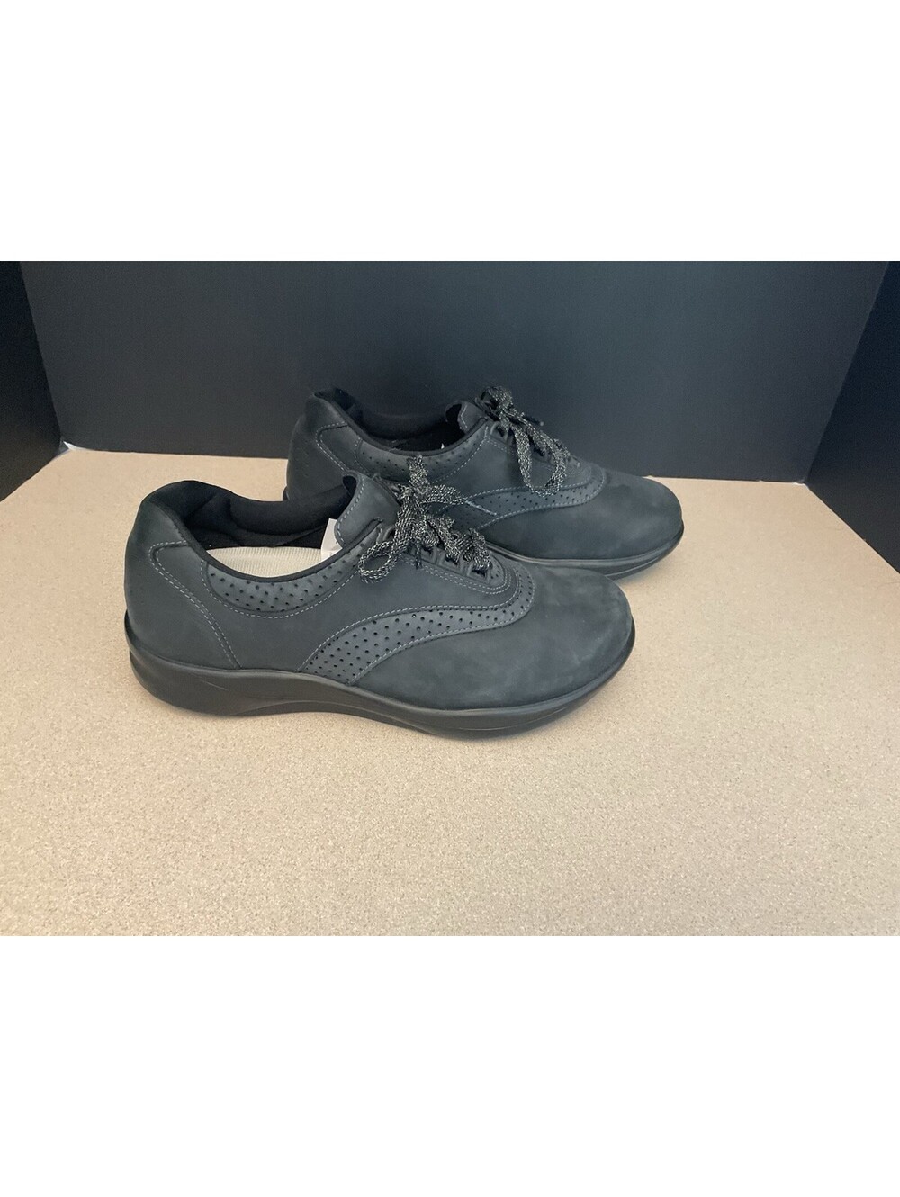 Womens SAS Walk Easy Indigo/Blueberry Nubuck Suede Walking Shoes. Size 7 Wide.